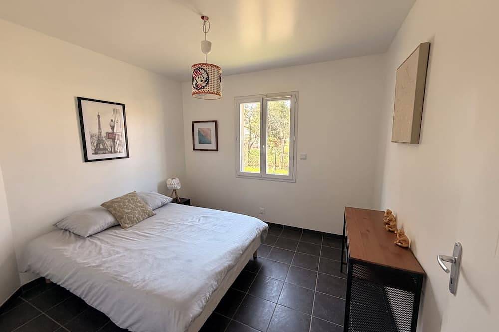 House with swimming pool, ideal for vacations & professional stays. in Saint-Jean-d'Illac, Bordeaux und Umgebung