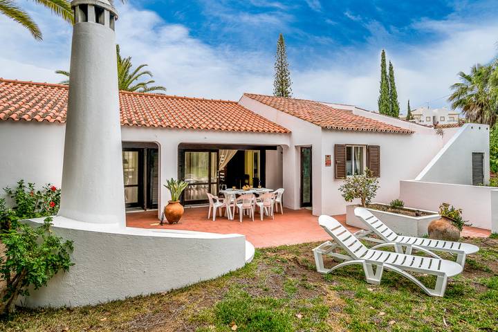 Falésia Beach Villa (S30) in Praia da Falésia, Albufeira e Olhos de Água