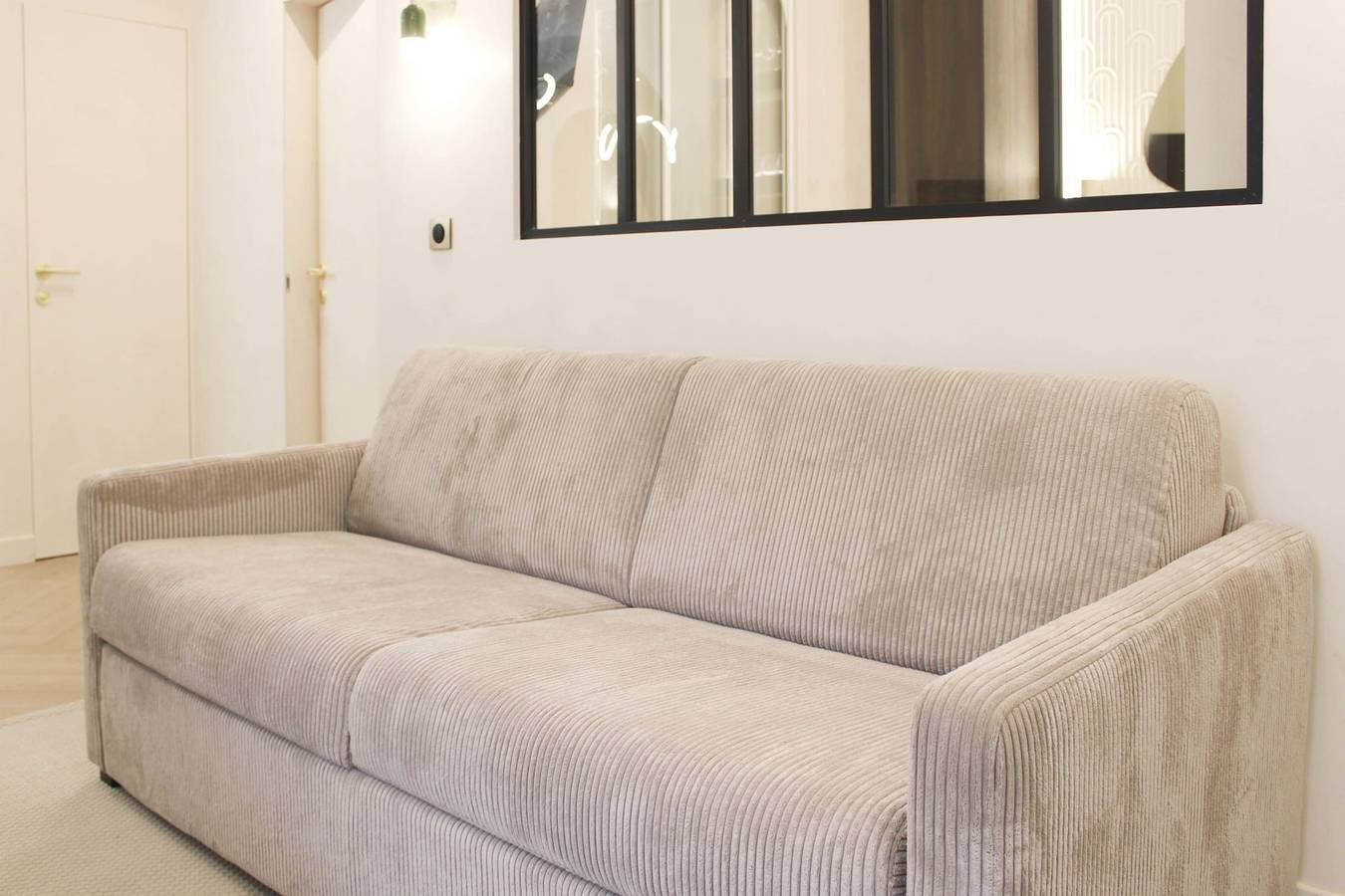 Entire apartment, Chaumont Paris Suite in Paris, Ile de France