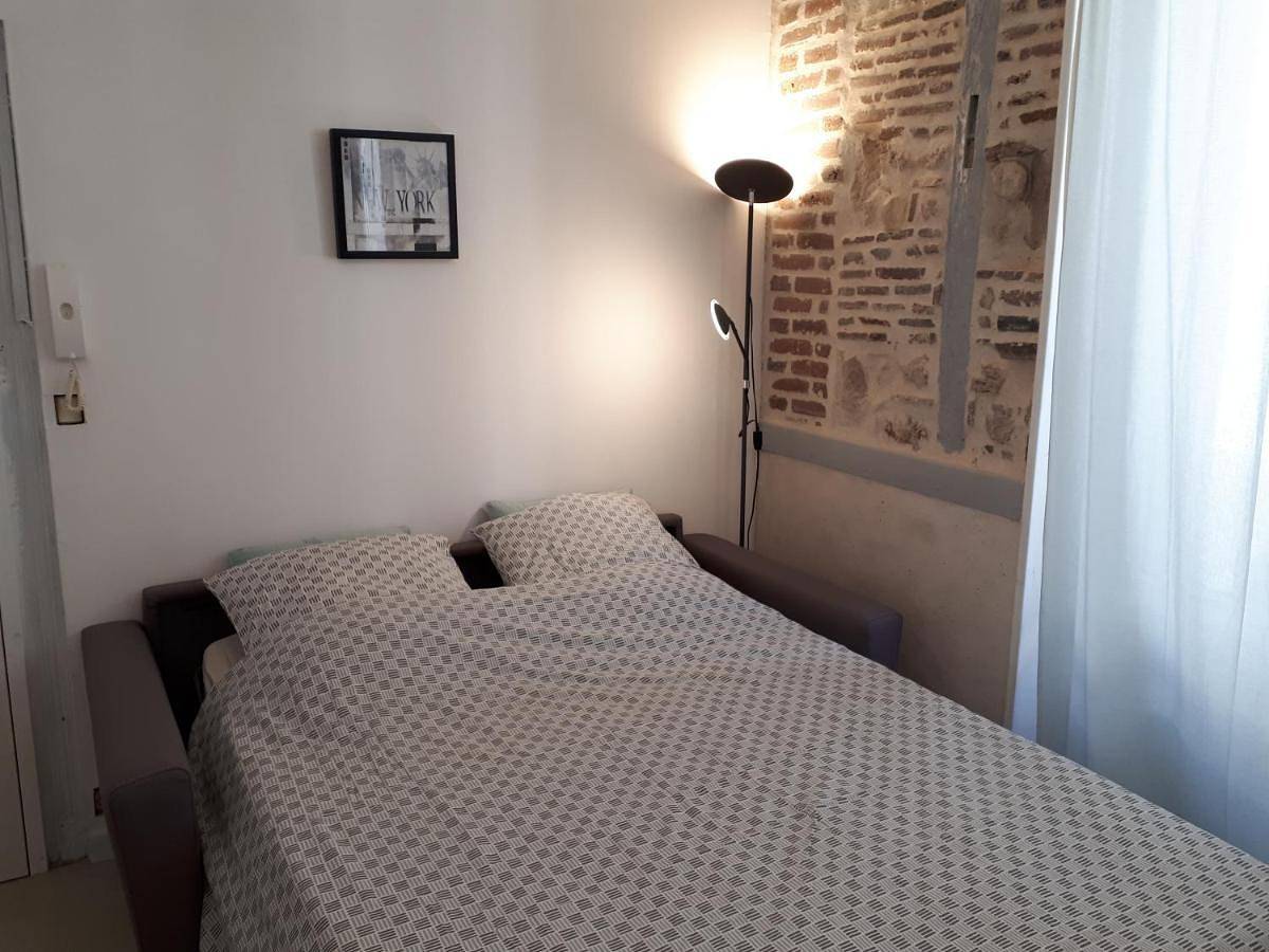 Appartement entier, One-Bedroom Apartment in Orléans, Vallée de la Loire