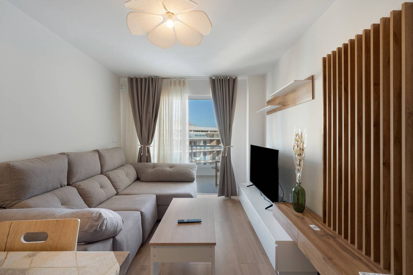 Appartement entier, Appartement 'En Benalmádena 402' avec vue mer, Wi-Fi et climatisation in Benalmádena Costa, Benalmádena