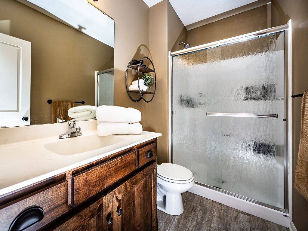 Luxury Home with Entertainment Room & Pool Table in Kansas City, Missouri