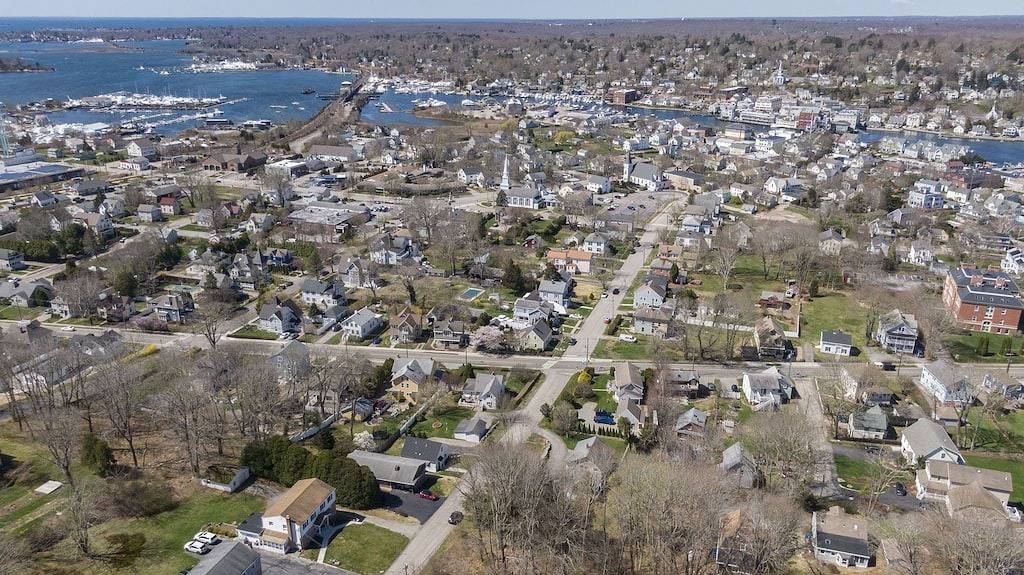 Dt Mystic Renovated 3Br Mystic Cape house in Mystic, Connecticut