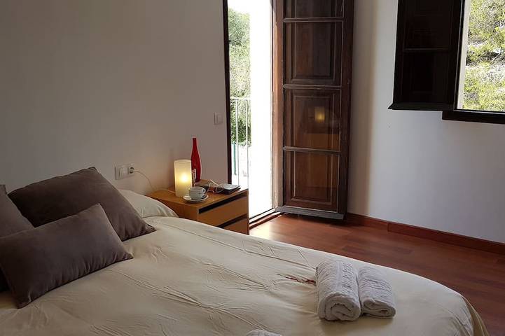 Finca für 4 Personen, mit Garten und Balkon in Cala Llombards - 2