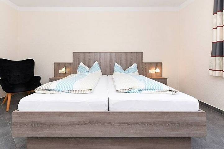 Ferienhaus für 8 Personen, mit Terrasse in Landkreis Wittmund - 4