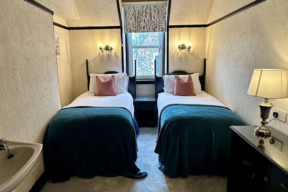 Criss Cross Cottage, Inverness in Inverness, Highlands