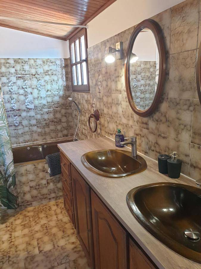 Gîte pour 6 personnes, avec terrasse et vue, animaux acceptés à Pierrevert - 4