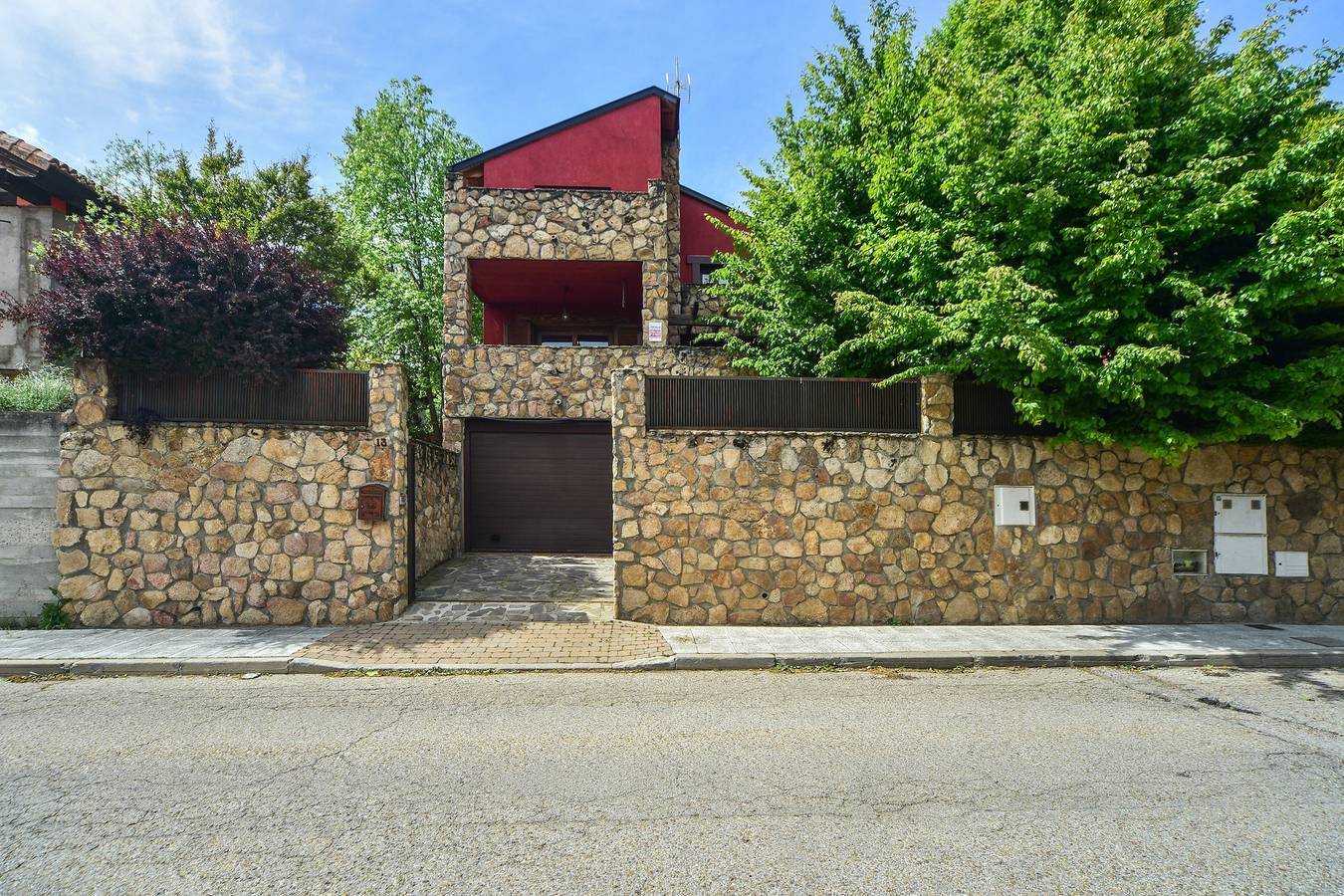Villa espaciosa en Navacerrada con piscina in Navacerrada, Puerto de Navacerrada
