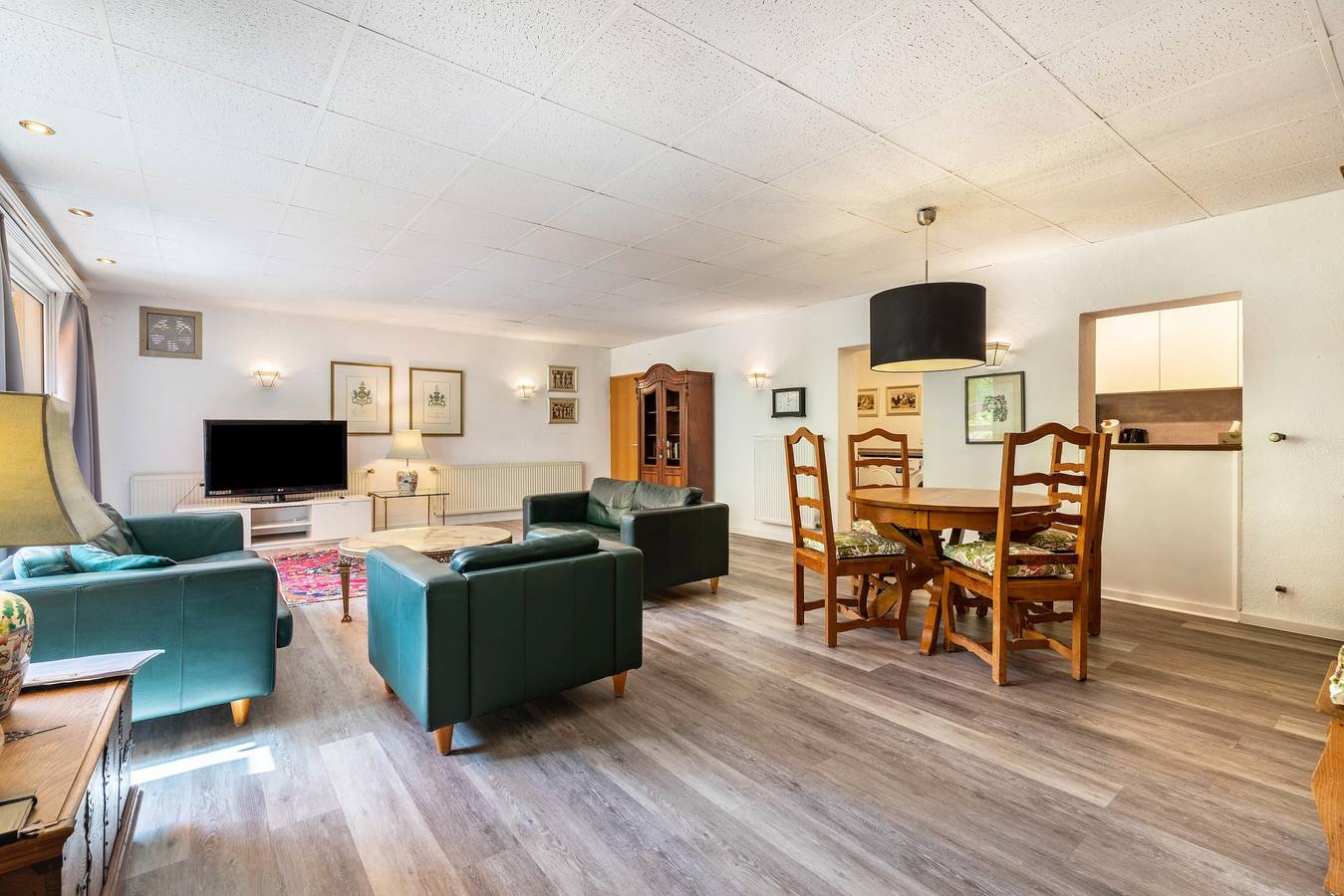 Ganze Wohnung, Apartment „Schöne 2-Zi-Whg Küche Bad Terrasse“ mit privater Terrasse, Garten & Wlan in Heusenstamm, Landkreis Offenbach