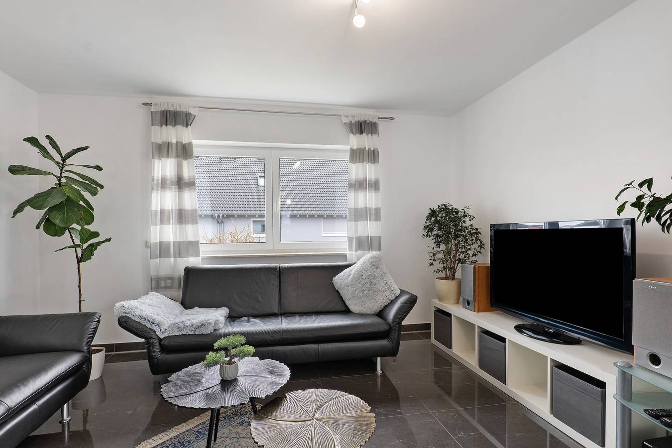 Ganze Wohnung, Ferienwohnung 'Am Otterbach' mit Balkon und Wi-Fi in Jockgrim, Rheinebene