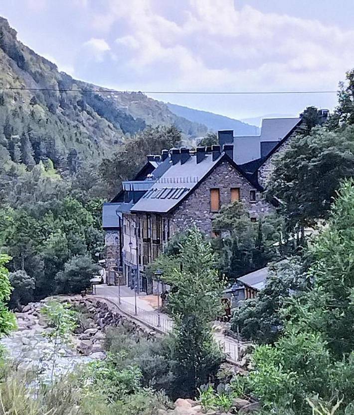 Apartamento para 5 personas, con Vistas en Canfranc