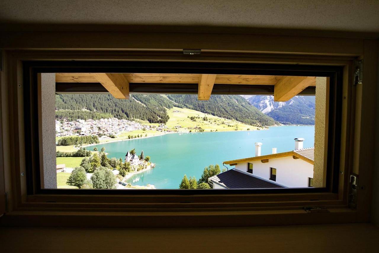 Ganze Wohnung, Two-Bedroom Apartment in Reschensee, Graun