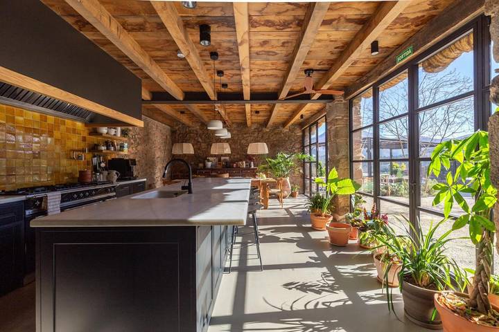 Hôtel pour 2 personnes, avec piscine et jardin ainsi que terrasse et vue à Arbúcies