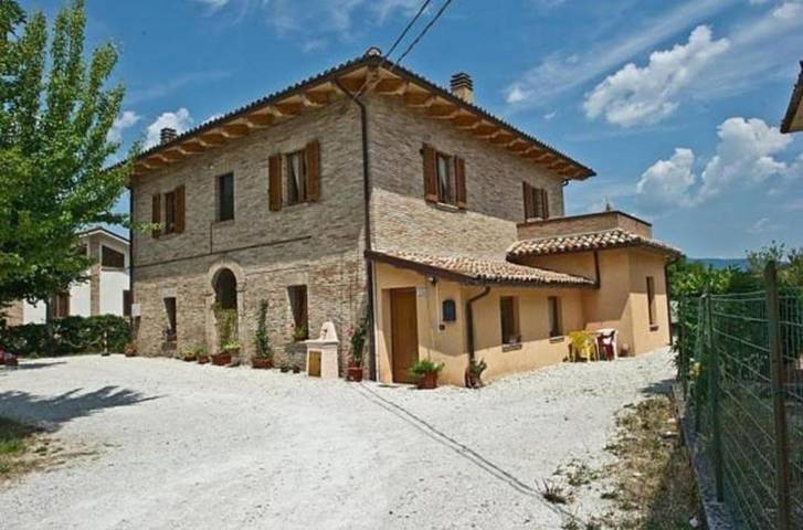 Gîte pour 2 personnes, avec jardin à Fabriano - 2