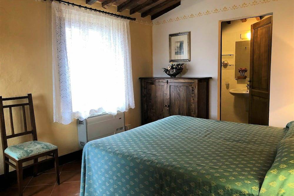 Villa in Trequanda met 5 slaapkamers 10 personen in Trequanda, Provincie Siena