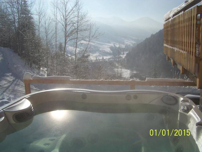 Location de vacances pour 6 personnes, avec Jacuzzi et Terrasse ainsi que Jardin et Vue à Aillon-le-Jeune