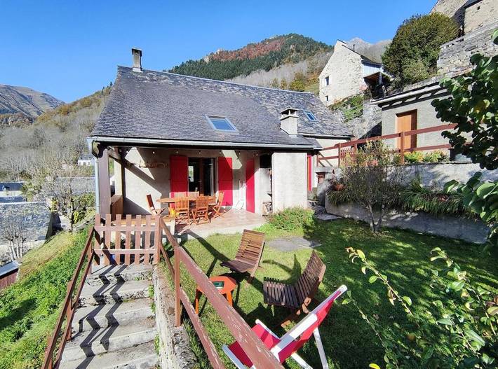 Maison de campagne pour 6 personnes, avec terrasse et vue à Aulon