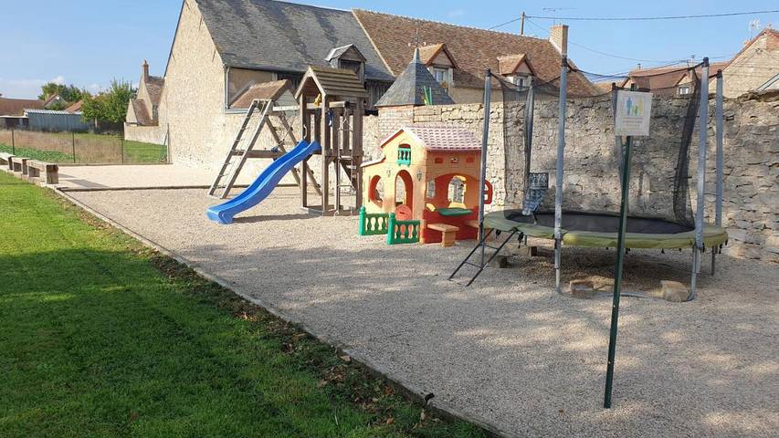 Location de vacances pour 6 personnes, avec Terrasse et Jardin dans Beauce-la-Romaine - 2