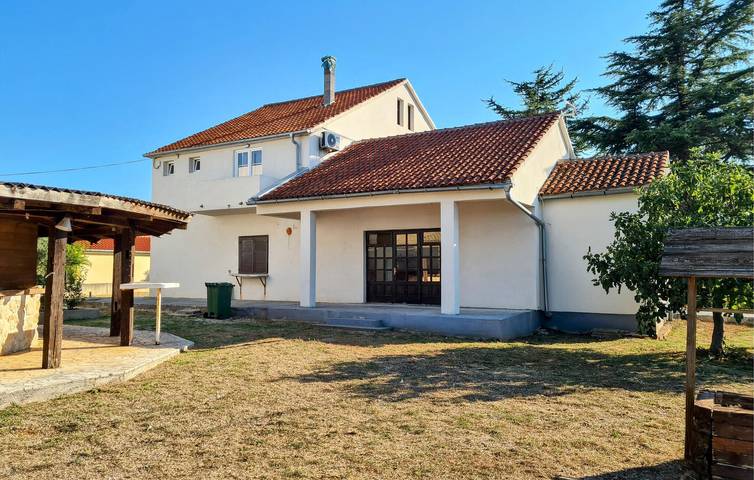 Ferienhaus für 10 Personen, mit Terrasse in Nevidane
