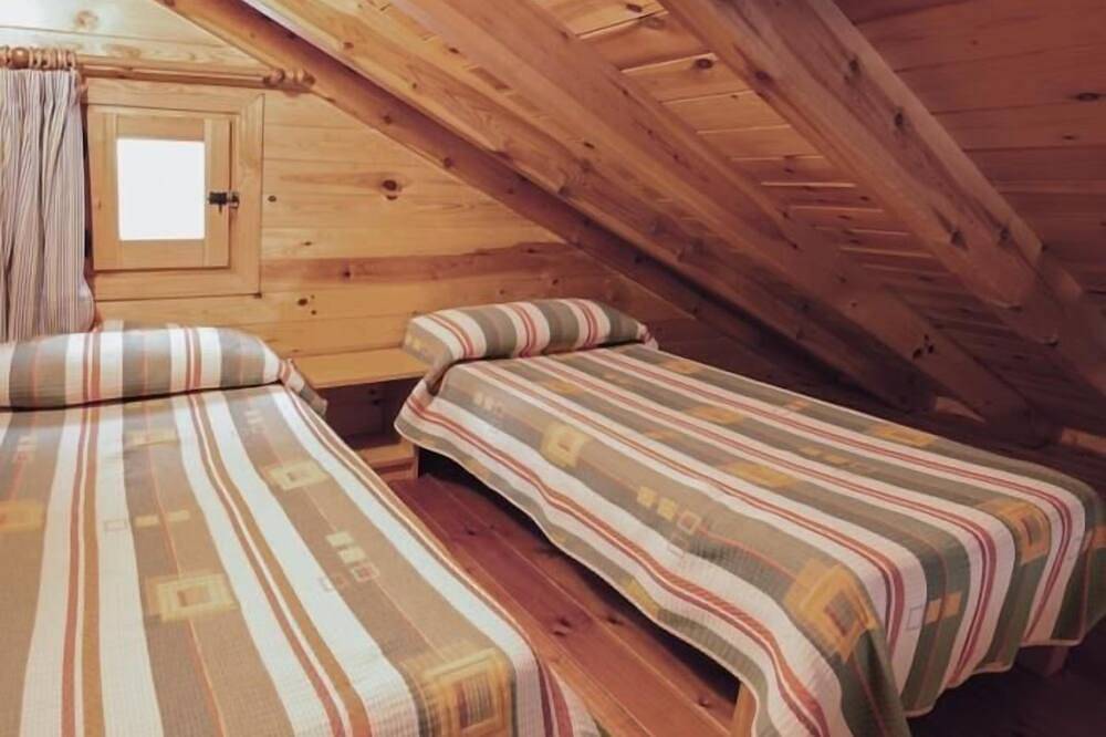 L'Orri del Pallars bungalows in Soriguera, Catalan Pyrenees