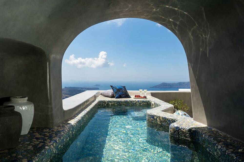 Villa cueva de lujo, vista a la caldera, piscina climatizada in Firostefani, Imerovigli