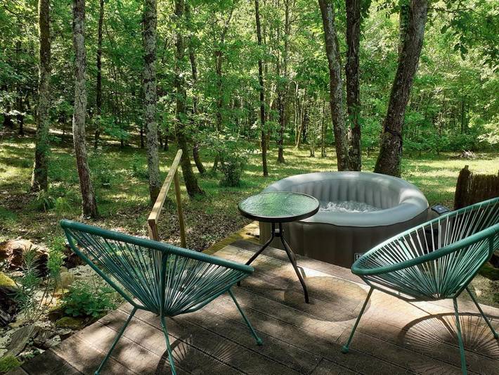 Location de vacances pour 2 personnes, avec jardin et jacuzzi à Couze-et-Saint-Front - 3