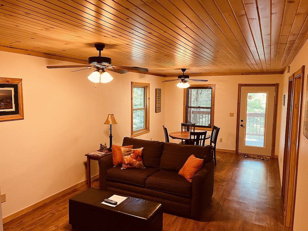 Neue, einzigartige Cave Creek-Hütte 2 in Shawnee nahe Alto Pass und Bald Knob Cross in Union County (IL)