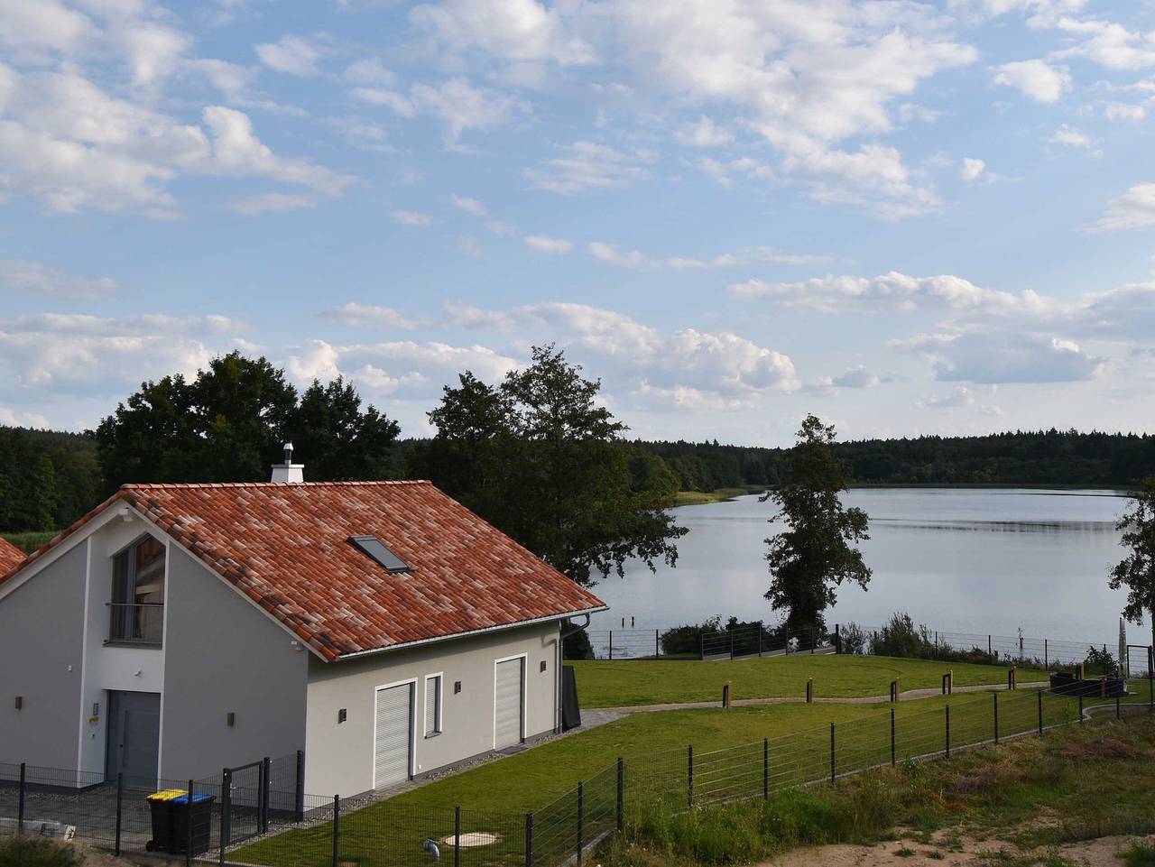 Luxus See - Domizil mit Sauna, Kamin, eigener Seezugang - Ferienhaus Rohrdommel in Krakow am See, Mecklenburgische Seenplatte