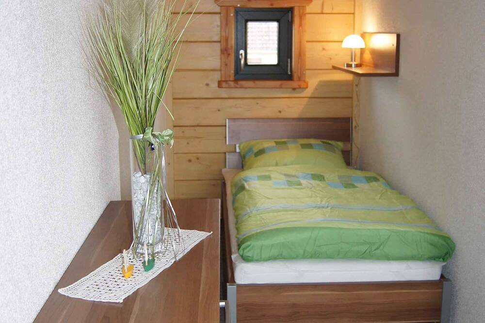 Vakantiehuis met veel comfort en slechts 50 m naar de Spree in Friedland, Regio Oder-Spree