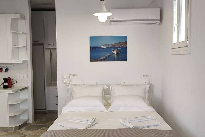 Villa Thori at Poulati Sifnos in Sifnos