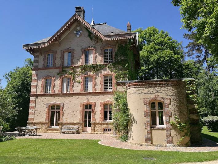 Chambre d’hôte pour 2 personnes, avec piscine et jardin dans 