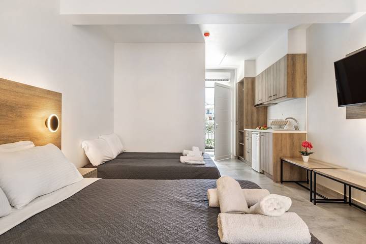 Gîte pour 4 personnes, avec jardin, adapté aux familles à Leucade - 4