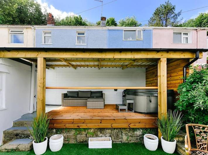 Vacation rental for 4 people, with Hot tub and Yard as well as View in Mumbles