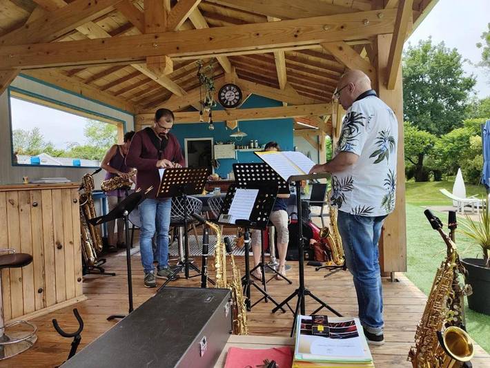 Camping pour 4 personnes, avec jardin ainsi que vue et piscine, animaux acceptés dans Haute-Garonne - 2