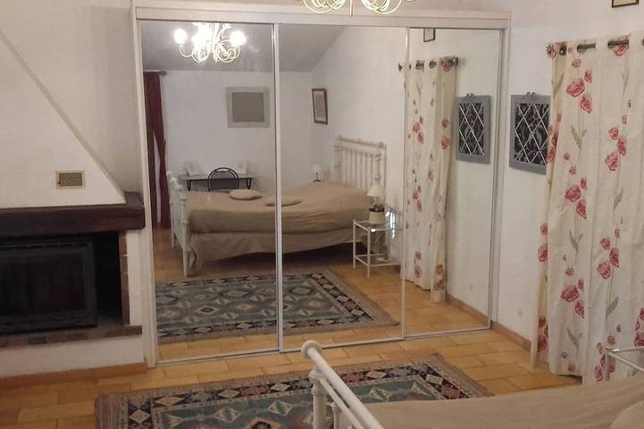 Location de vacances pour 10 personnes, avec jardin et terrasse à Saint-Martin-de-Castillon - 4