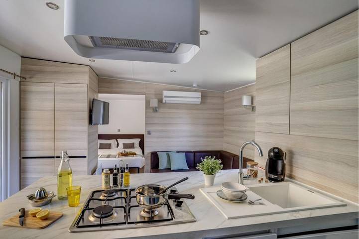 Mobil home pour 6 personnes, avec jardin et piscine, adapté aux familles dans Boulazac Isle Manoire - 4