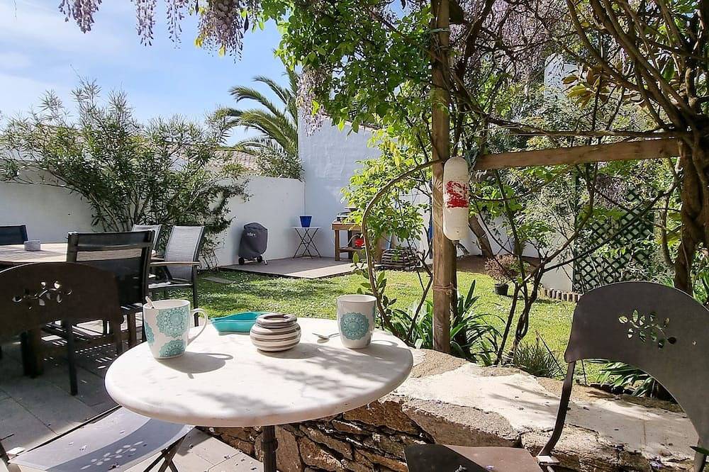 New house, 60 m from the beach of ker chalon:,Ker Anne,(chez Anne ) in L'Île-d'Yeu, Vandea