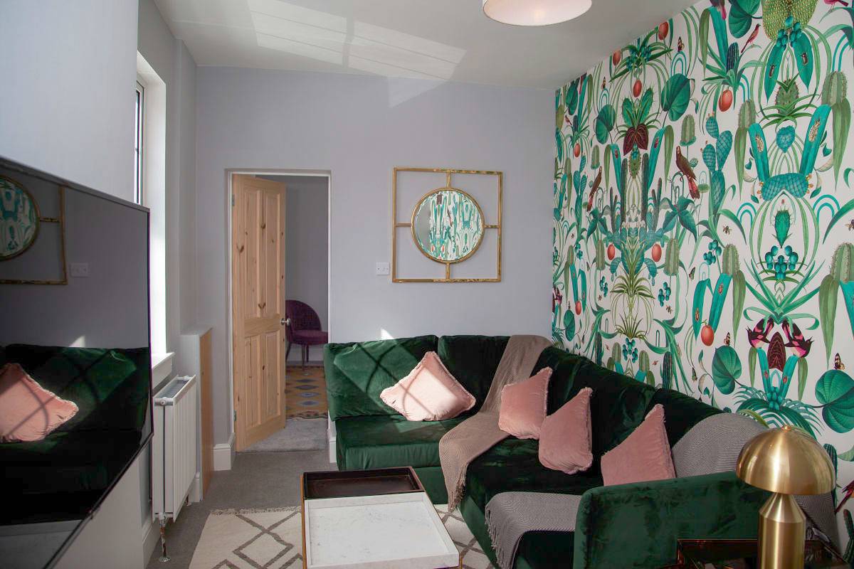 The Old Post Office - Bright & Modern 4Bdr Townhouse with Private Garden in Oxford, Oxfordshire