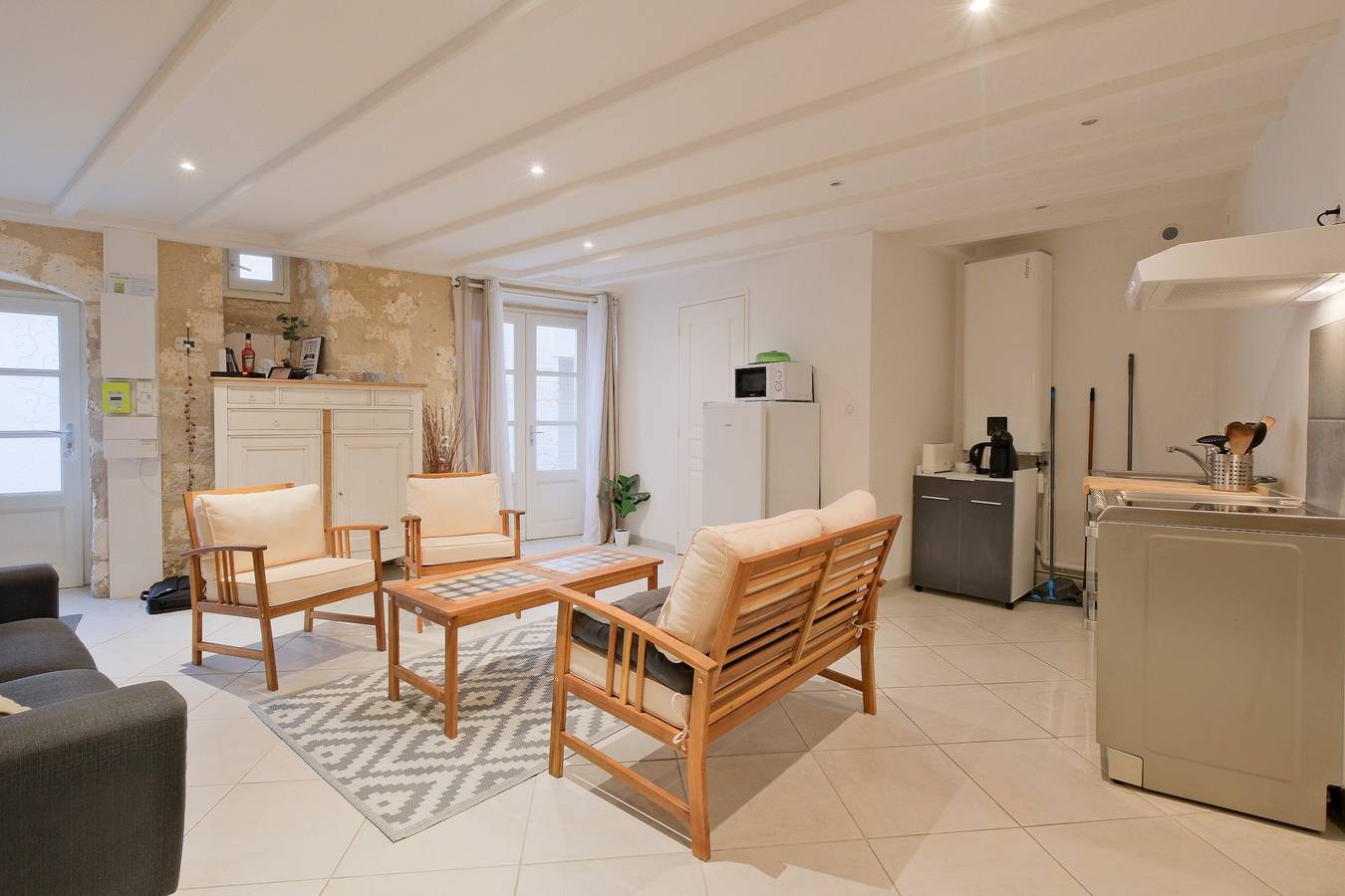 Gîte D’ici et d’Ailleurs – Authentieke Charme in het Historisch Centrum met Wi-Fi, foto 7