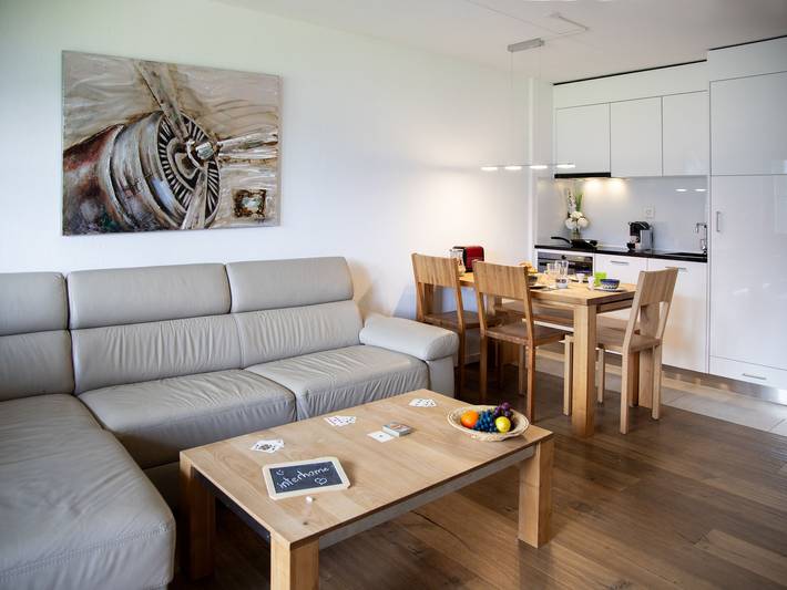 Ferienwohnung für 4 Personen, mit Garten und Balkon sowie Ausblick und Sauna in Graubünden - 2