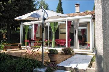 Gîte pour 5 personnes, avec jardin et balcon à Lézignan-Corbières
