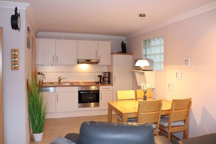 Ferienhaus für 3 Personen, mit Terrasse und Garten in Norden-Norddeich - 3