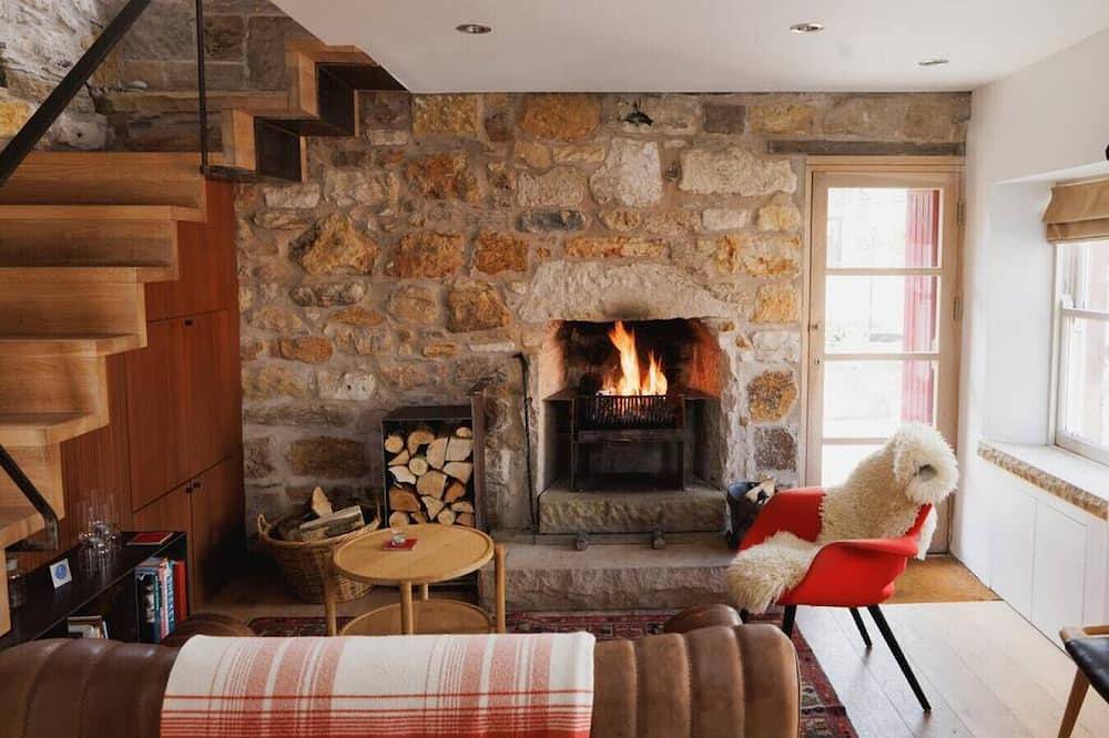 Maybell Cottage, Your Luxury Seaside Pad in Pittenweem, Fife region