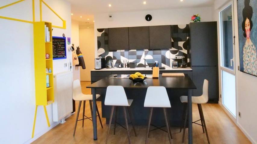 Location de vacances pour 4 personnes, avec Balcon ainsi que Terrasse et Vue dans Les Machines de l’île - 2