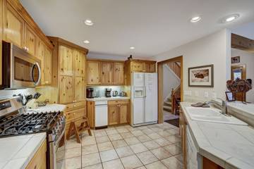Vacation Home for 7 Guests in Breckenridge, Summit County, Picture 1
