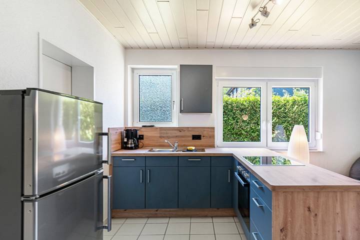 Ganze Wohnung, Ferienwohnung, 47 qm, 1 schlafzimmer, gemeinschaftsterrasse, max. 4 personen + kleinkind in Hooksiel, Wangerland