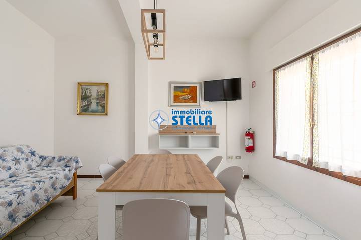 Entire apartment, * Giglio * / Piazza Marconi [park] in Lido di Jesolo, Jesolo-City