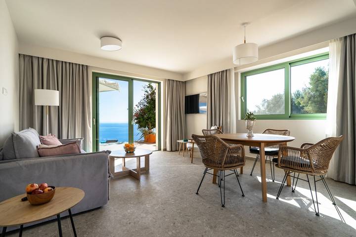Entire apartment, Holiday Apartment "Joy Aqua" with Sea View, Balconies & Wi-Fi in Skala, Kefalonia