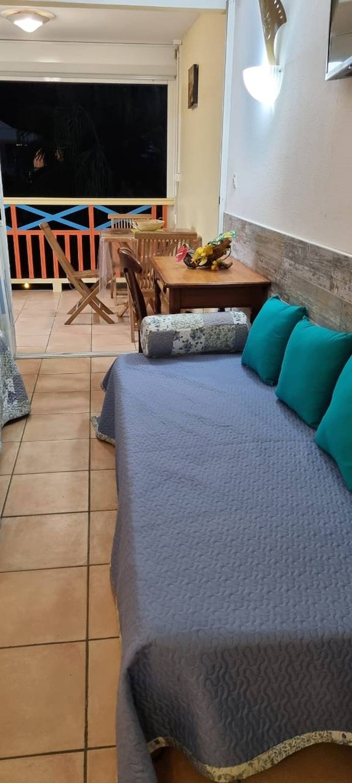Studio entier, Studio charmant à Sainte-Anne de 25 m² avec terrasse et jardin. in Sainte-Anne (Martinique), Martinique