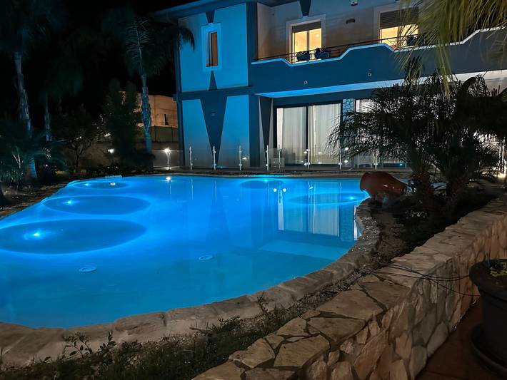 Villa 'Joel' with Sea View, Wi-Fi and Air Conditioning in Cassibile, Syracuse